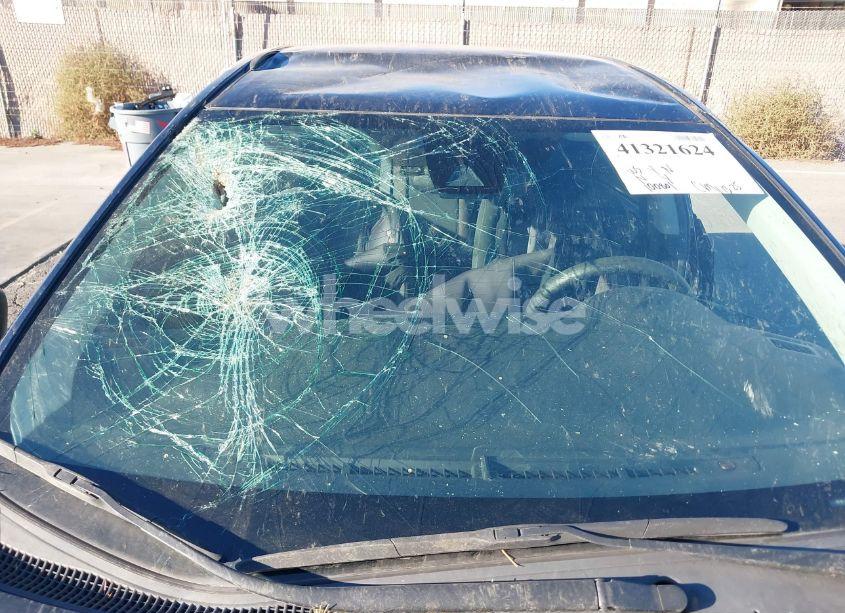 Photo 6 of 2019 Toyota Corolla LE (VIN 5YFBURHE2KP948779)