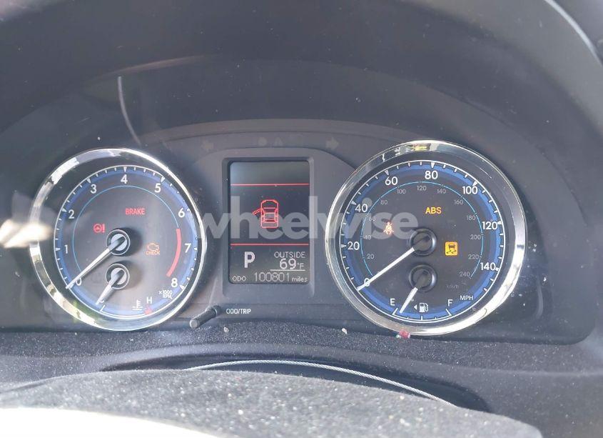 Photo 7 of 2019 Toyota Corolla LE (VIN 5YFBURHE2KP948779)