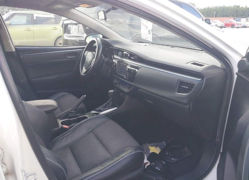 Photo 5 of 2014 Toyota Corolla S PLUS (VIN 5YFBURHE3EP016790)
