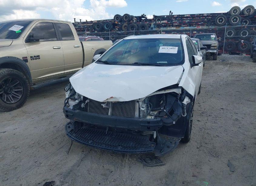 Photo 6 of 2014 Toyota Corolla S PLUS (VIN 5YFBURHE3EP016790)