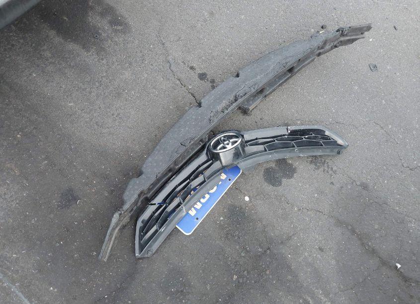 Photo 12 of 2014 Toyota Corolla S PLUS (VIN 5YFBURHE3EP039180)