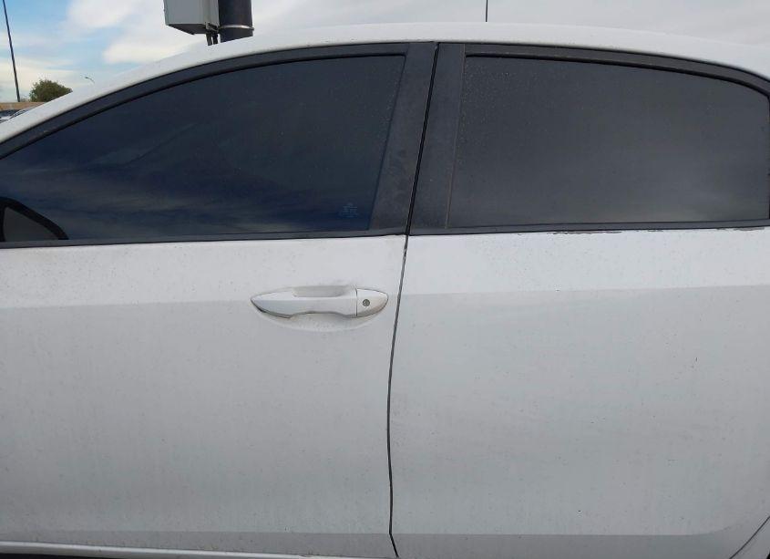 Photo 15 of 2014 Toyota Corolla S PLUS (VIN 5YFBURHE3EP039180)