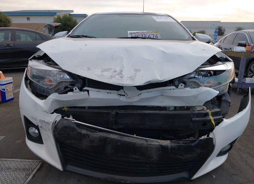 Photo 6 of 2014 Toyota Corolla S PLUS (VIN 5YFBURHE3EP039180)