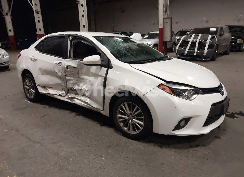2014 Toyota Corolla LE PLUS (VIN 5YFBURHE3EP043262) main photo