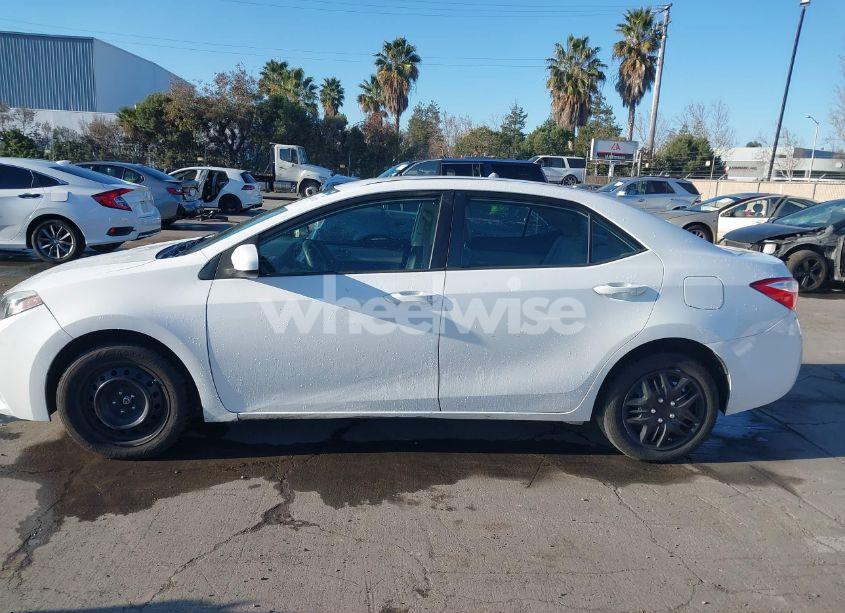 Photo 14 of 2014 Toyota Corolla LE (VIN 5YFBURHE3EP058327)