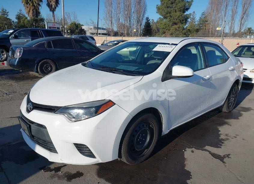 Photo 6 of 2014 Toyota Corolla LE (VIN 5YFBURHE3EP058327)
