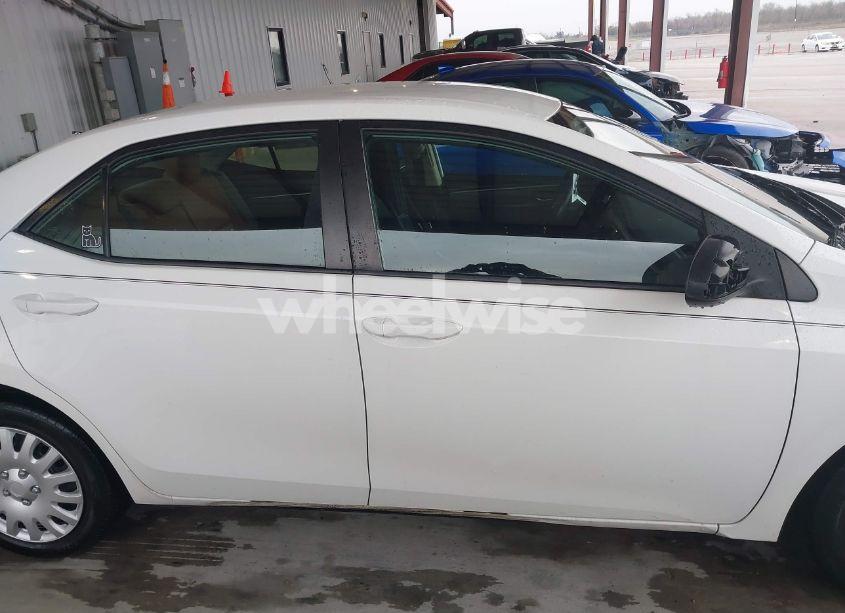 Photo 13 of 2014 Toyota Corolla LE (VIN 5YFBURHE3EP063267)