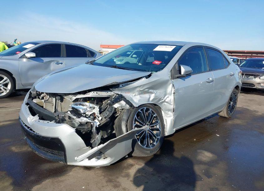 Photo 2 of 2014 Toyota Corolla L/LE/LE PLS/PRM/S/S PLS (VIN 5YFBURHE3EP075595)