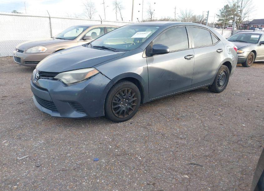 Photo 2 of 2014 Toyota Corolla LE (VIN 5YFBURHE3EP099783)