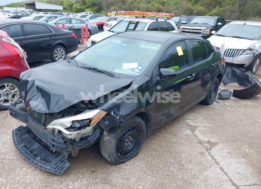 Photo 2 of 2014 Toyota Corolla LE (VIN 5YFBURHE3EP104996)