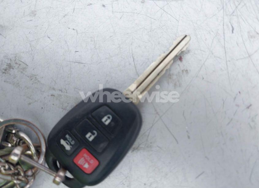 Photo 11 of 2014 Toyota Corolla S PLUS (VIN 5YFBURHE3EP109552)