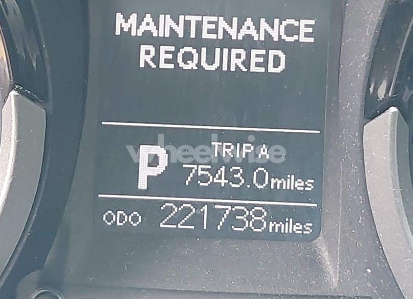 Photo 15 of 2014 Toyota Corolla S PLUS (VIN 5YFBURHE3EP117537)