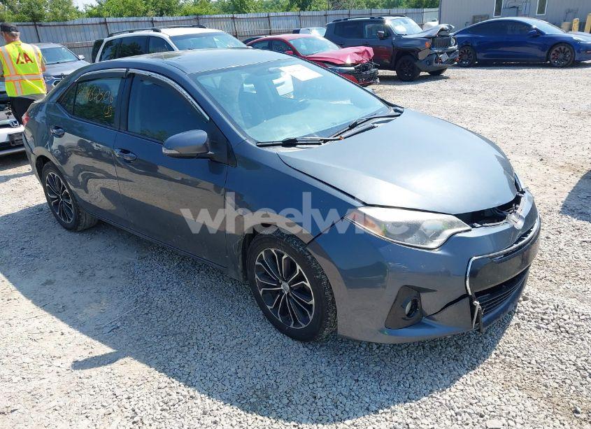 2014 Toyota Corolla S PLUS (VIN 5YFBURHE3EP121331) main photo