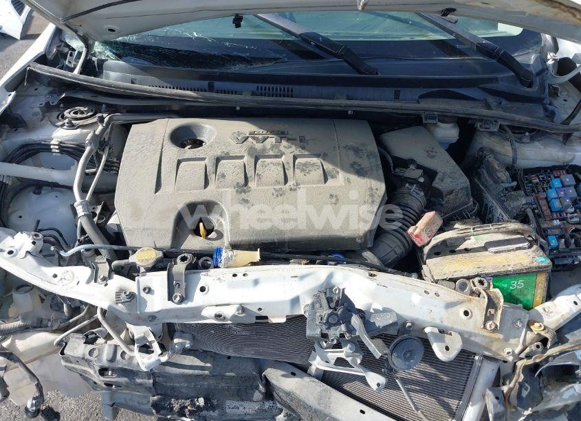 Photo 10 of 2014 Toyota Corolla LE (VIN 5YFBURHE3EP145046)