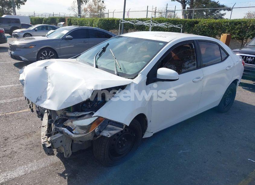 Photo 2 of 2014 Toyota Corolla LE (VIN 5YFBURHE3EP145046)