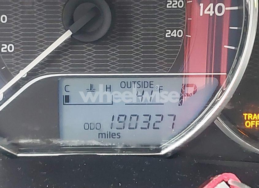 Photo 15 of 2014 Toyota Corolla LE (VIN 5YFBURHE3EP146584)