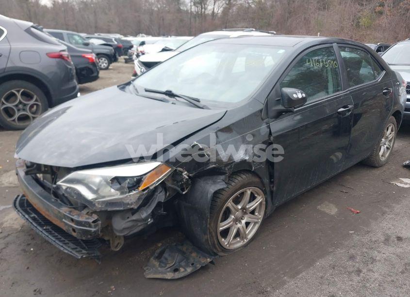 Photo 2 of 2014 Toyota Corolla LE (VIN 5YFBURHE3EP146584)