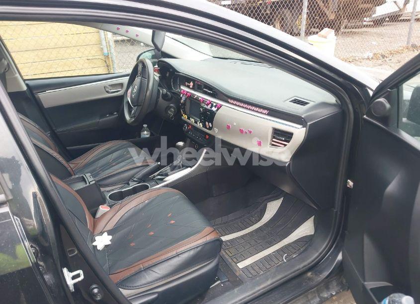 Photo 5 of 2014 Toyota Corolla LE (VIN 5YFBURHE3EP146584)