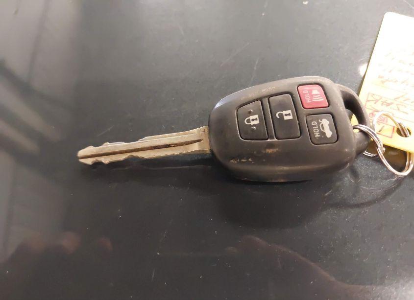 Photo 11 of 2014 Toyota Corolla LE (VIN 5YFBURHE3EP157584)