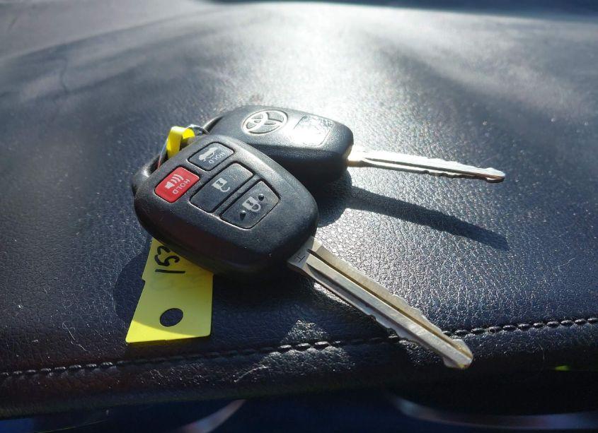 Photo 11 of 2014 Toyota Corolla S PLUS (VIN 5YFBURHE3EP162932)