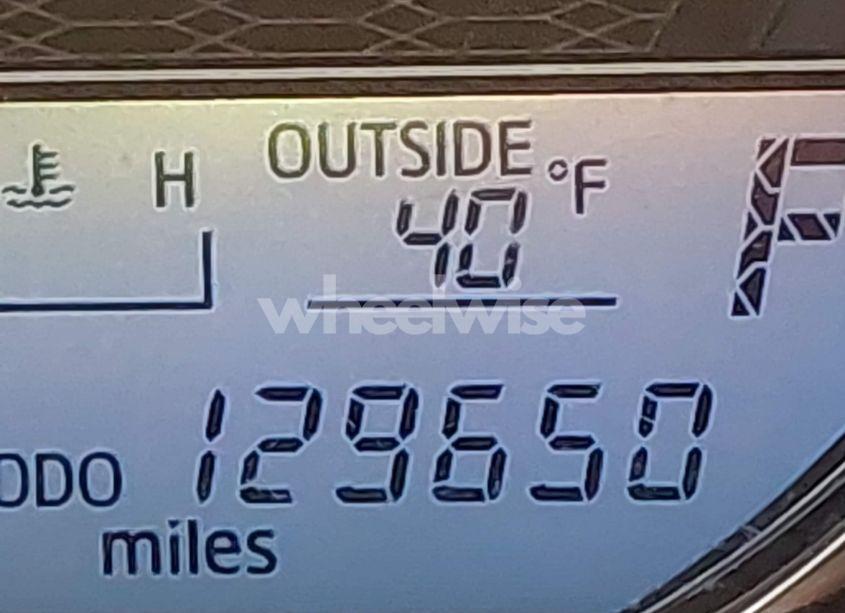 Photo 15 of 2014 Toyota Corolla LE (VIN 5YFBURHE3EP164289)