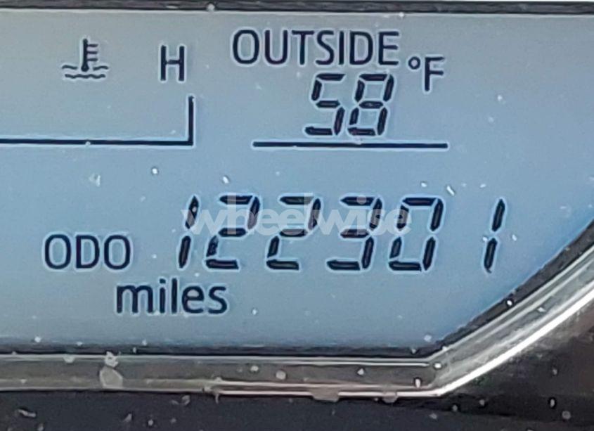 Photo 16 of 2015 Toyota Corolla LE PLUS (VIN 5YFBURHE3FP186648)