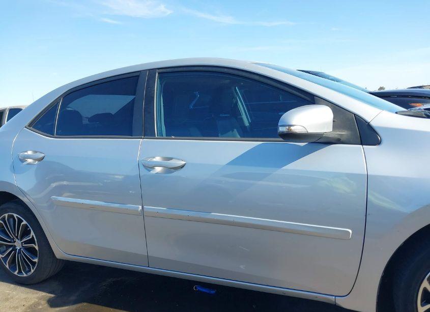 Photo 13 of 2015 Toyota Corolla S PLUS (VIN 5YFBURHE3FP196385)
