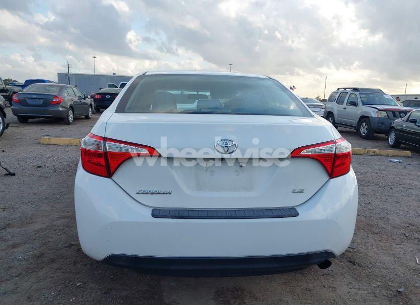 Photo 17 of 2015 Toyota Corolla LE (VIN 5YFBURHE3FP198945)