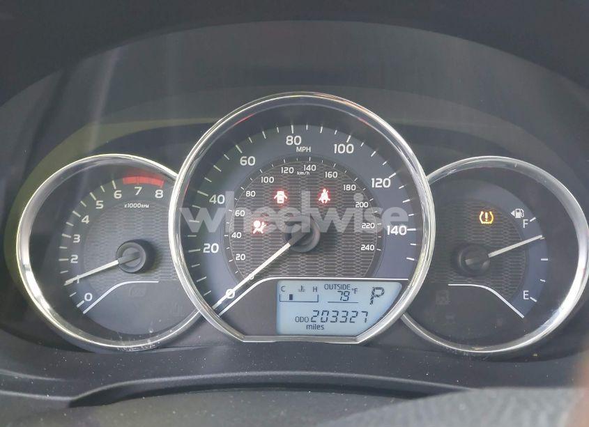 Photo 7 of 2015 Toyota Corolla LE (VIN 5YFBURHE3FP198945)