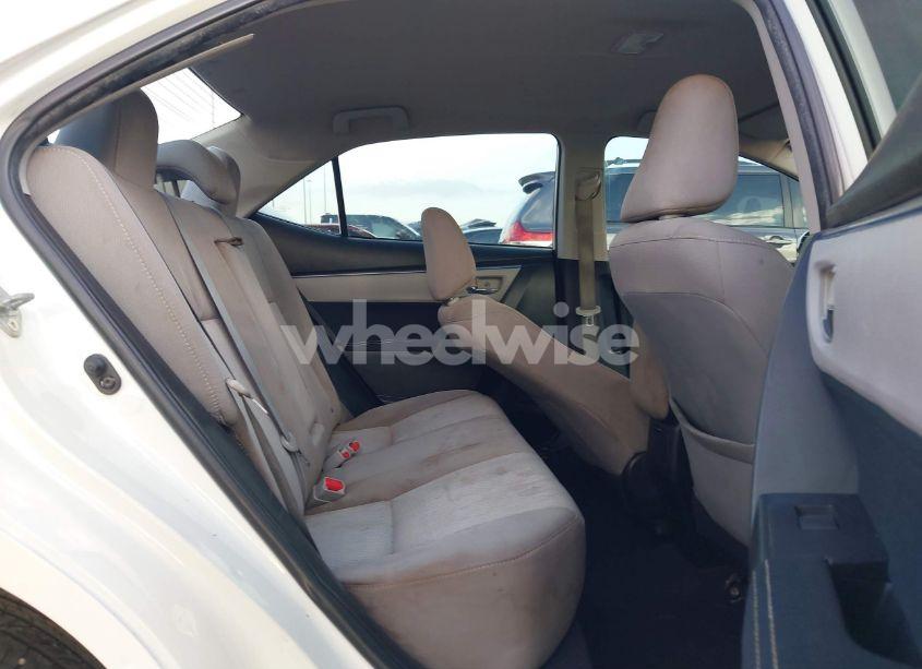 Photo 8 of 2015 Toyota Corolla LE (VIN 5YFBURHE3FP198945)