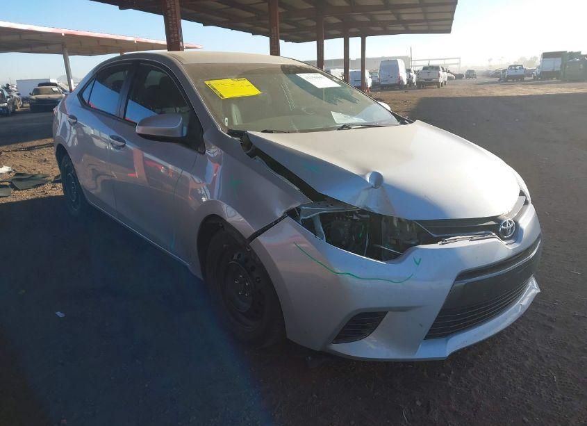 2015 Toyota Corolla LE (VIN 5YFBURHE3FP201794) main photo