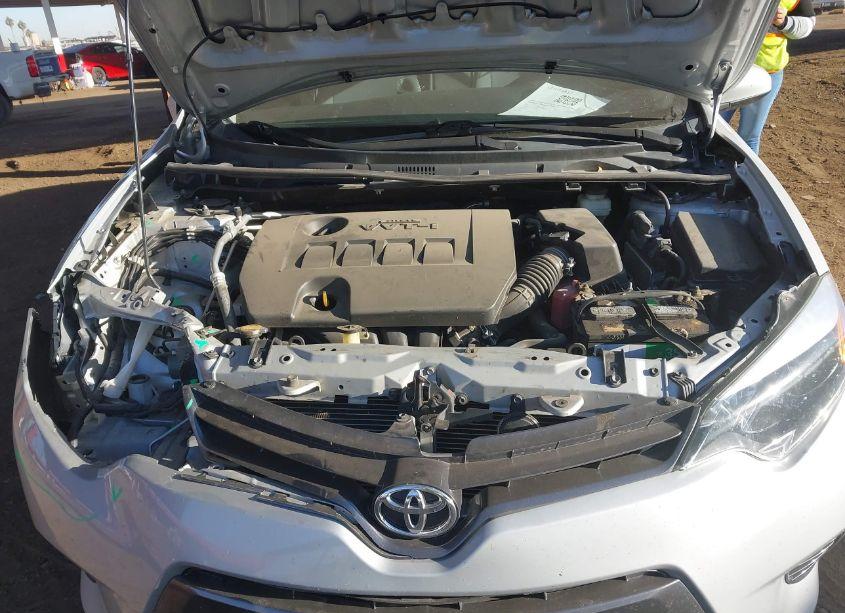 Photo 10 of 2015 Toyota Corolla LE (VIN 5YFBURHE3FP201794)