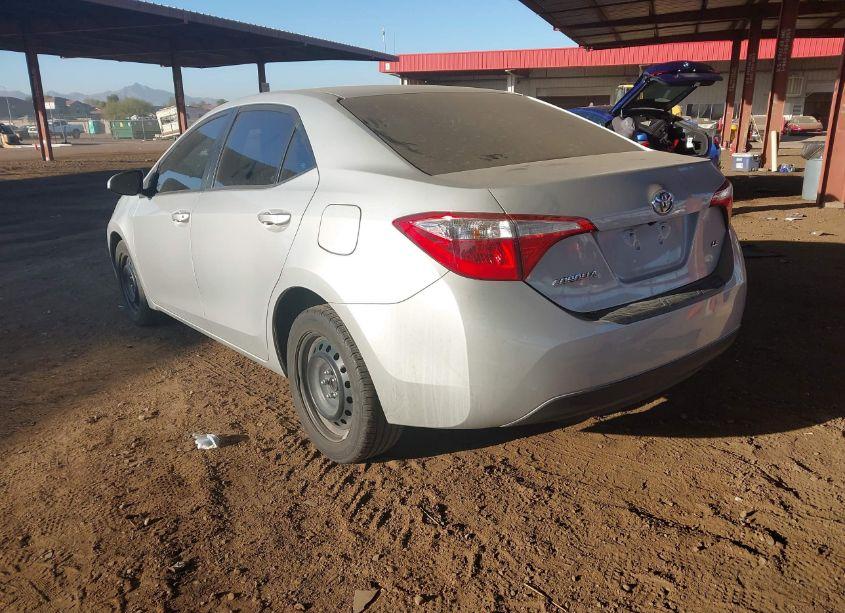 Photo 3 of 2015 Toyota Corolla LE (VIN 5YFBURHE3FP201794)