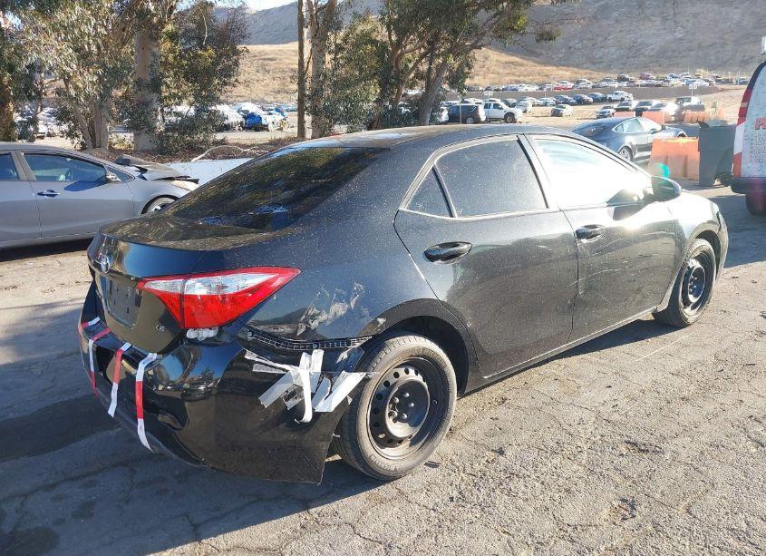 Photo 4 of 2015 Toyota Corolla LE (VIN 5YFBURHE3FP210088)