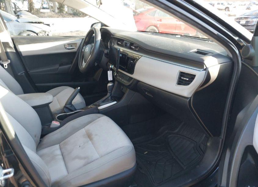 Photo 5 of 2015 Toyota Corolla LE (VIN 5YFBURHE3FP210088)