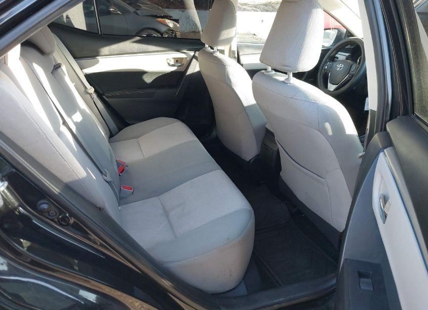 Photo 8 of 2015 Toyota Corolla LE (VIN 5YFBURHE3FP210088)