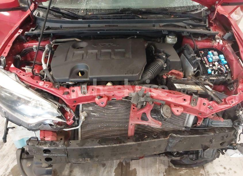 Photo 10 of 2015 Toyota Corolla LE (VIN 5YFBURHE3FP212049)