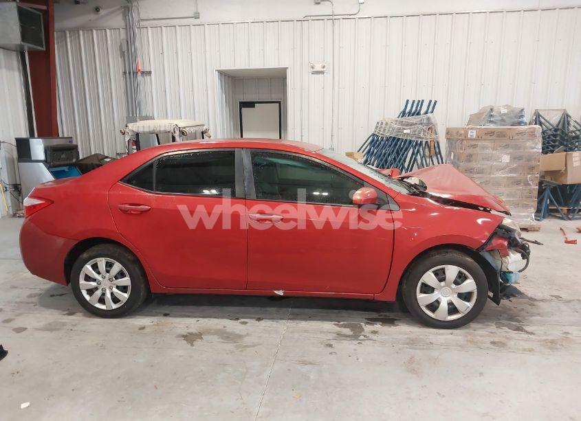 Photo 13 of 2015 Toyota Corolla LE (VIN 5YFBURHE3FP212049)