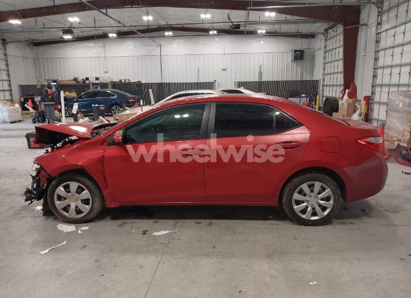 Photo 14 of 2015 Toyota Corolla LE (VIN 5YFBURHE3FP212049)