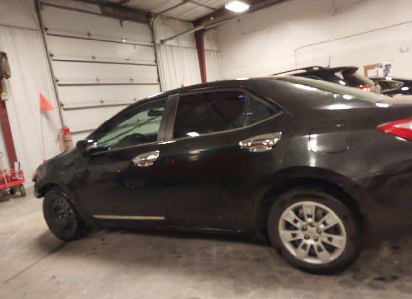 Photo 15 of 2015 Toyota Corolla S (VIN 5YFBURHE3FP218580)