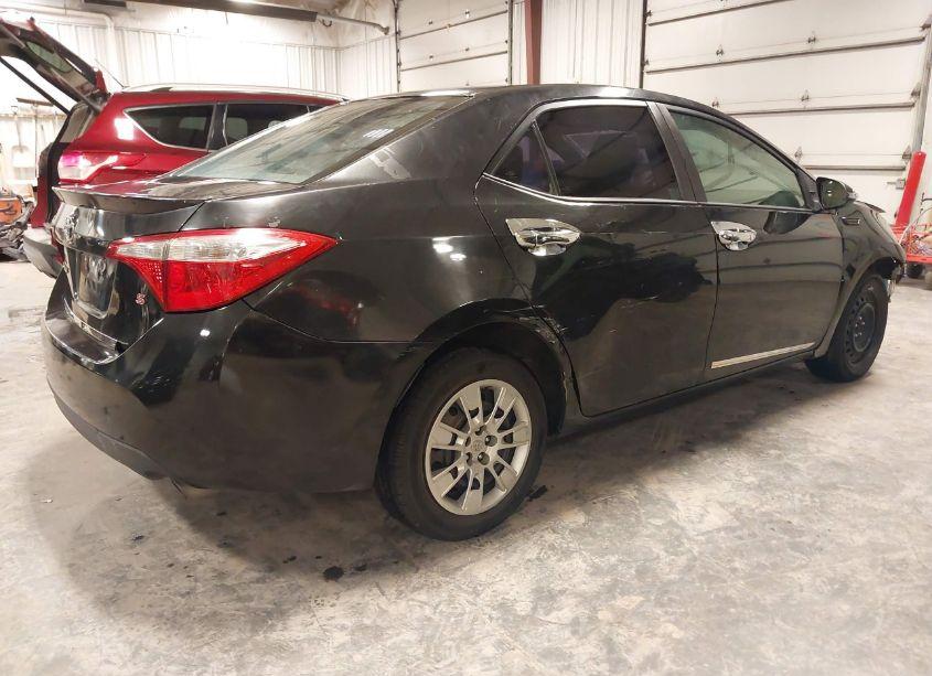 Photo 4 of 2015 Toyota Corolla S (VIN 5YFBURHE3FP218580)