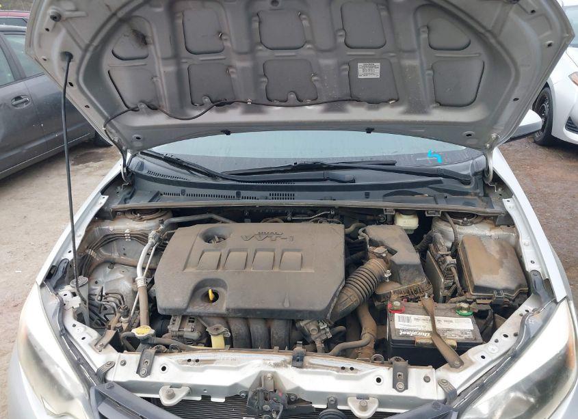 Photo 10 of 2015 Toyota Corolla LE (VIN 5YFBURHE3FP258240)