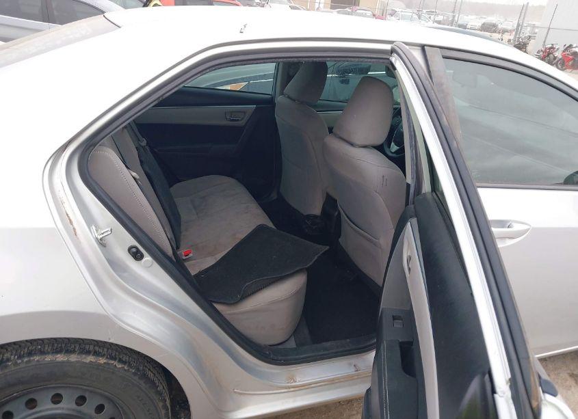 Photo 8 of 2015 Toyota Corolla LE (VIN 5YFBURHE3FP258240)