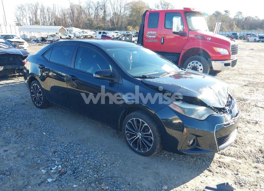 2015 Toyota Corolla S PLUS (VIN 5YFBURHE3FP268587) main photo