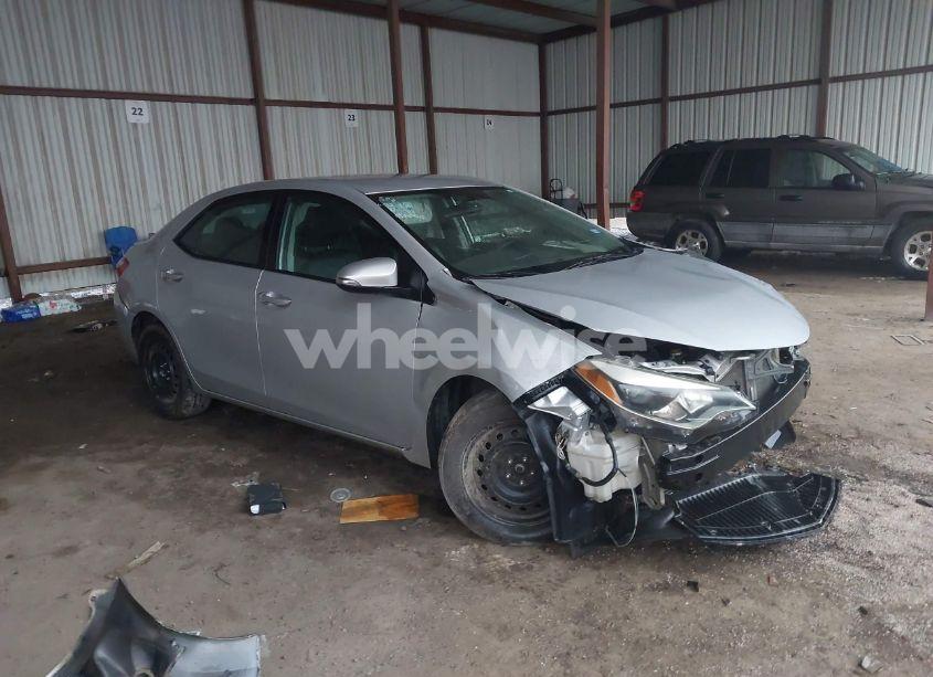 2015 Toyota Corolla S (VIN 5YFBURHE3FP269481) main photo