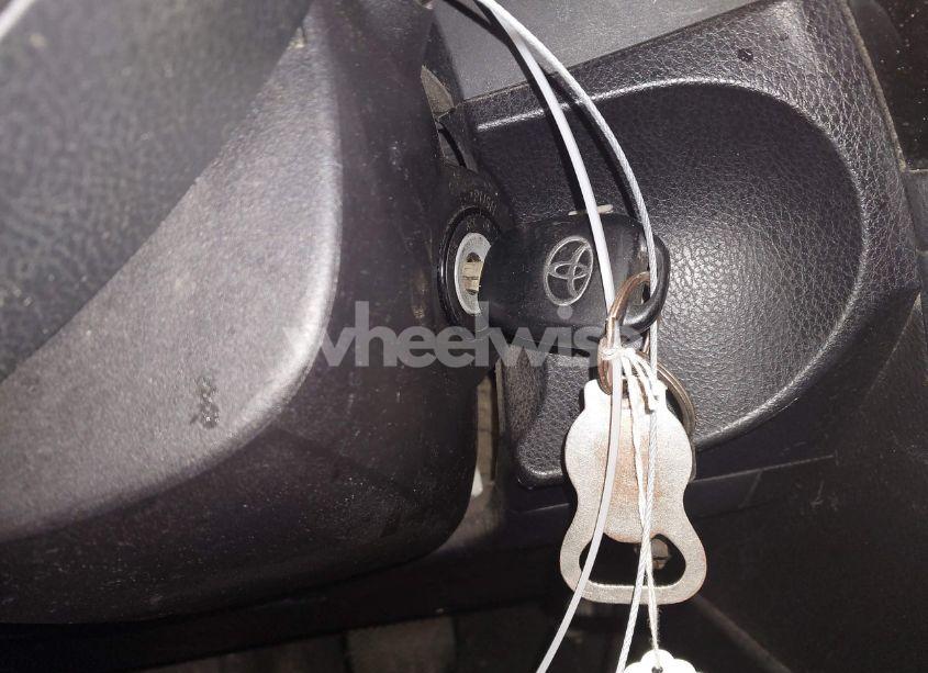 Photo 11 of 2015 Toyota Corolla S (VIN 5YFBURHE3FP269481)