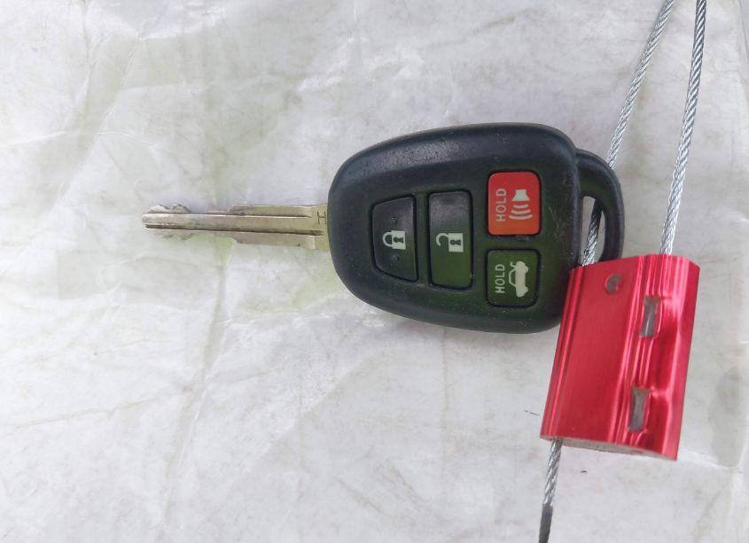 Photo 11 of 2015 Toyota Corolla LE (VIN 5YFBURHE3FP298608)