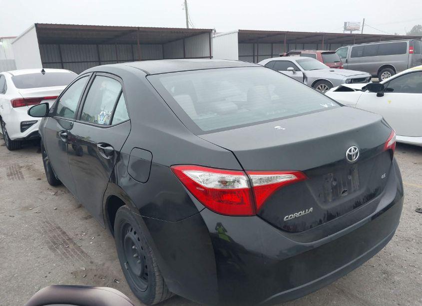 Photo 3 of 2015 Toyota Corolla LE (VIN 5YFBURHE3FP301152)