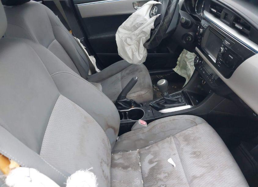 Photo 5 of 2015 Toyota Corolla LE (VIN 5YFBURHE3FP301152)
