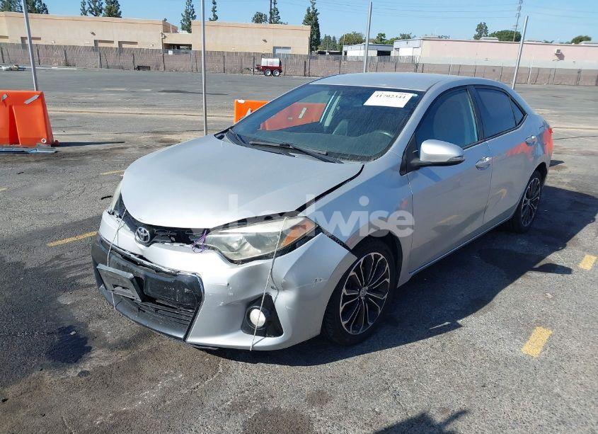 Photo 2 of 2015 Toyota Corolla S PLUS (VIN 5YFBURHE3FP308831)